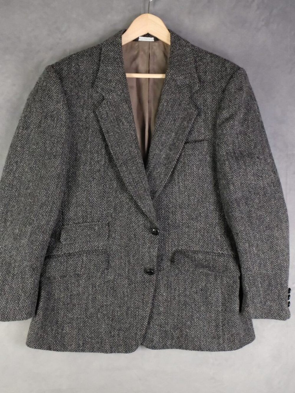 Harris Tweed Jacket Mens 42 Charcoal Herringbone Two Button Vented Gray Blazer